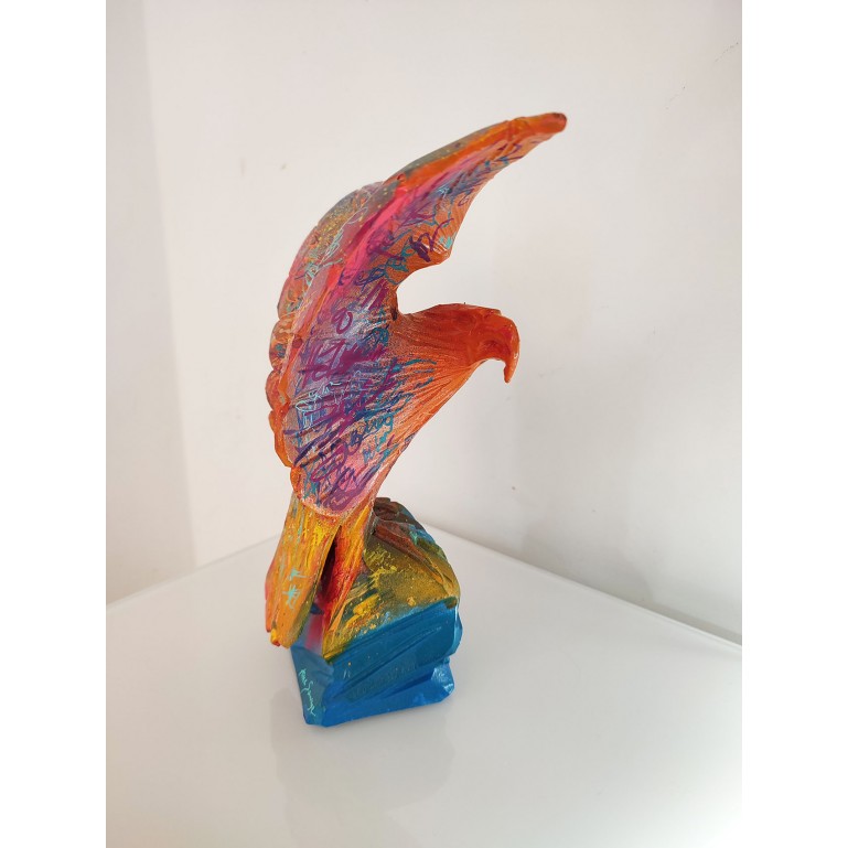 sculpture aigle multicolore