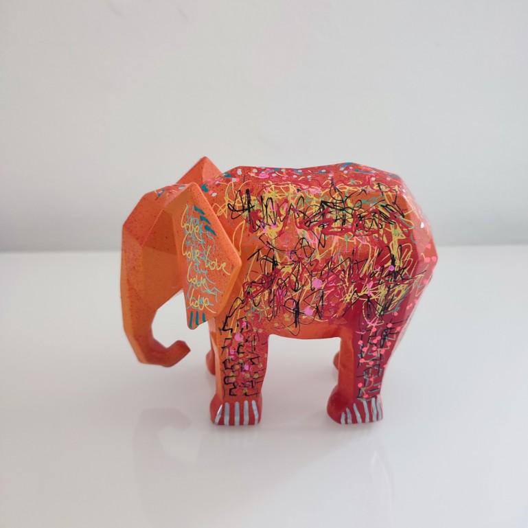 statue elephant street art