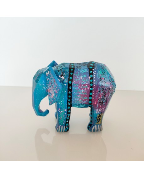 sculpture bleue éléphant