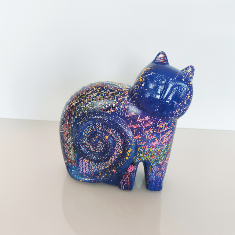 sculpture chat pop art