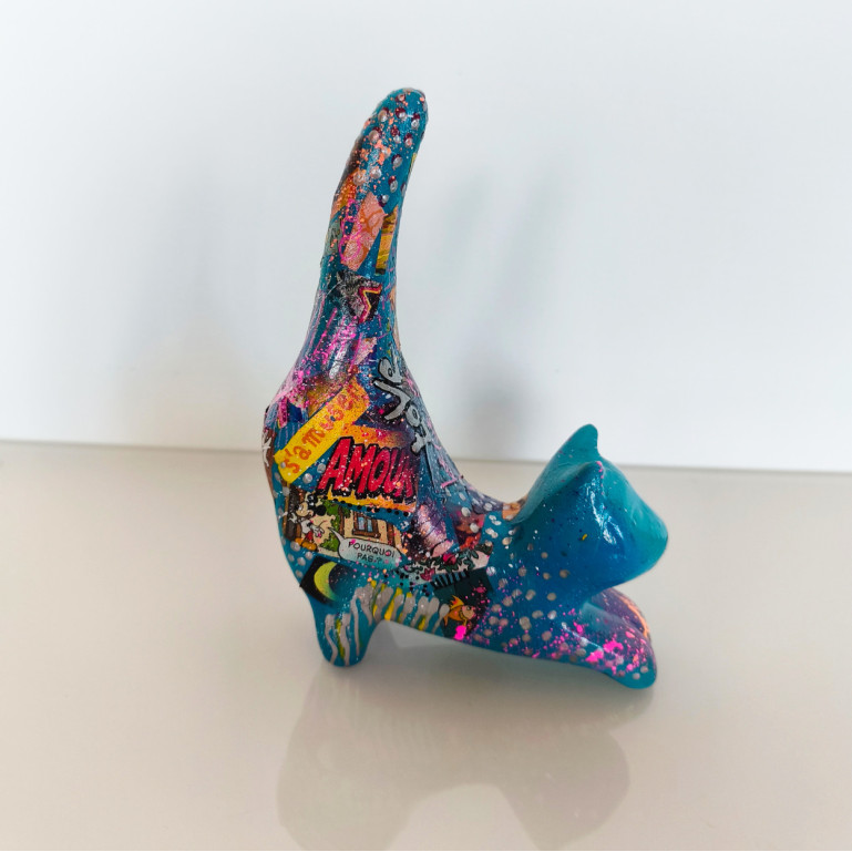 sculpture chat pop art