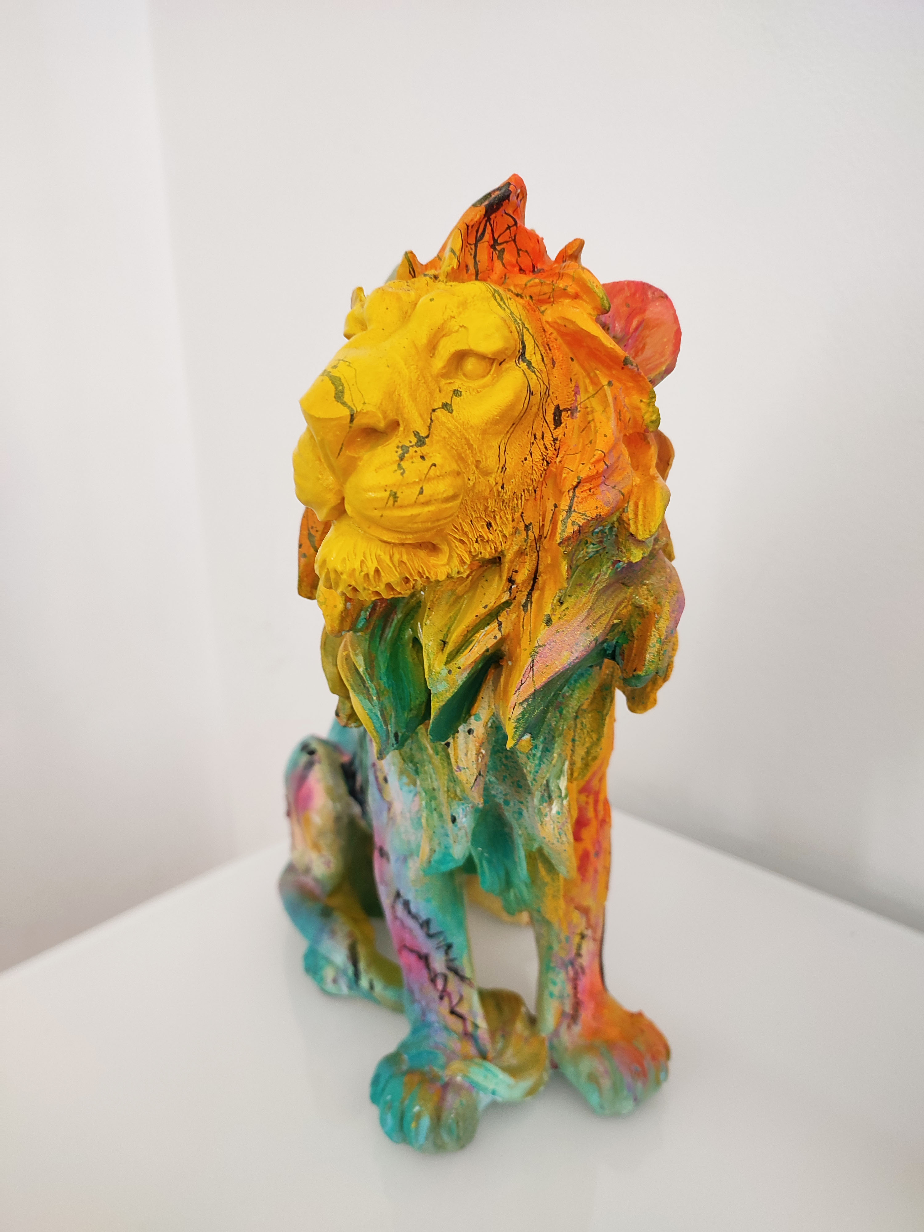 statue lion sculpture pop art multicolore